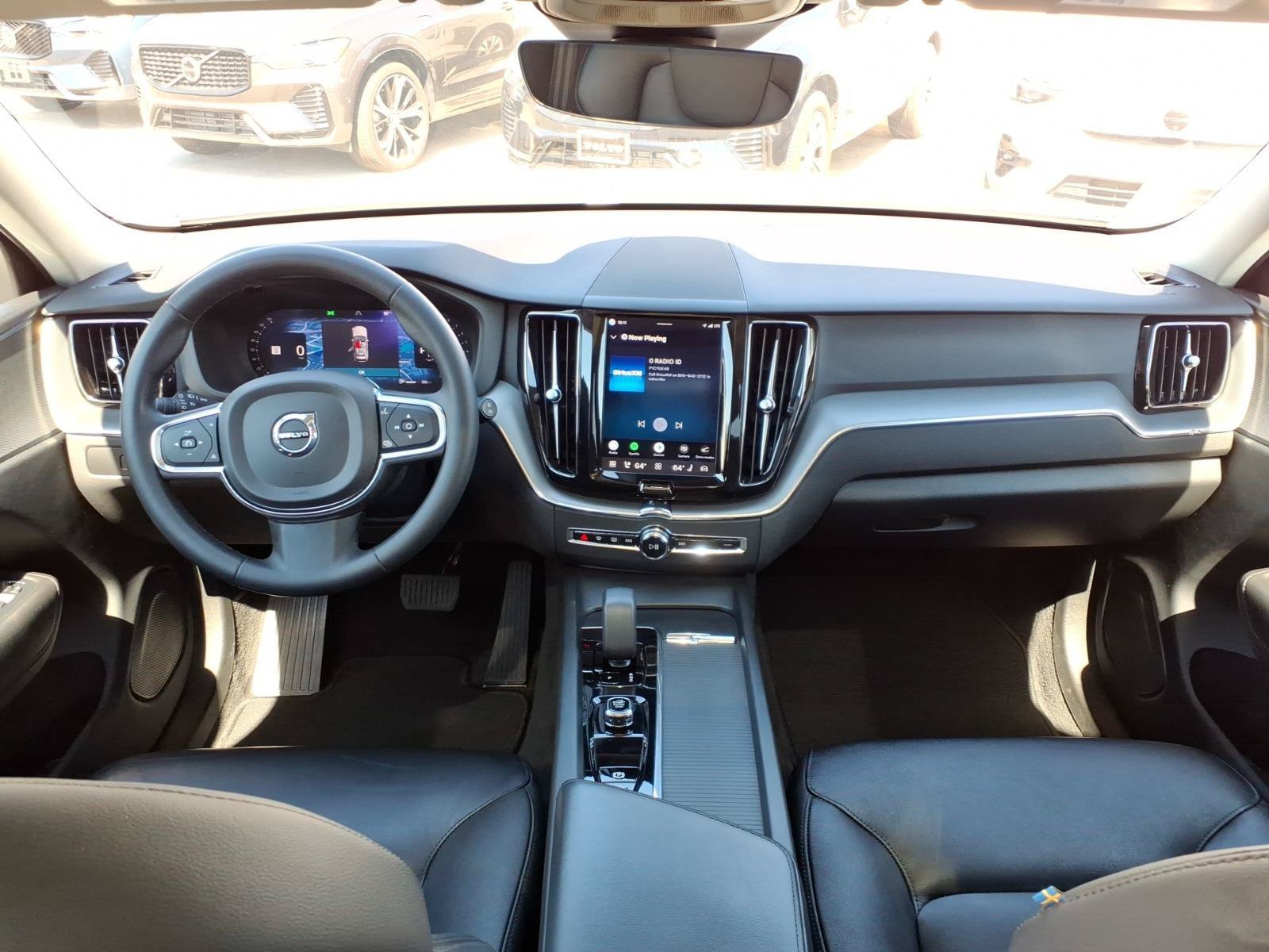 Certified 2023 Volvo XC60 B5 Core w/ Climate Package AWD/4WD image 13