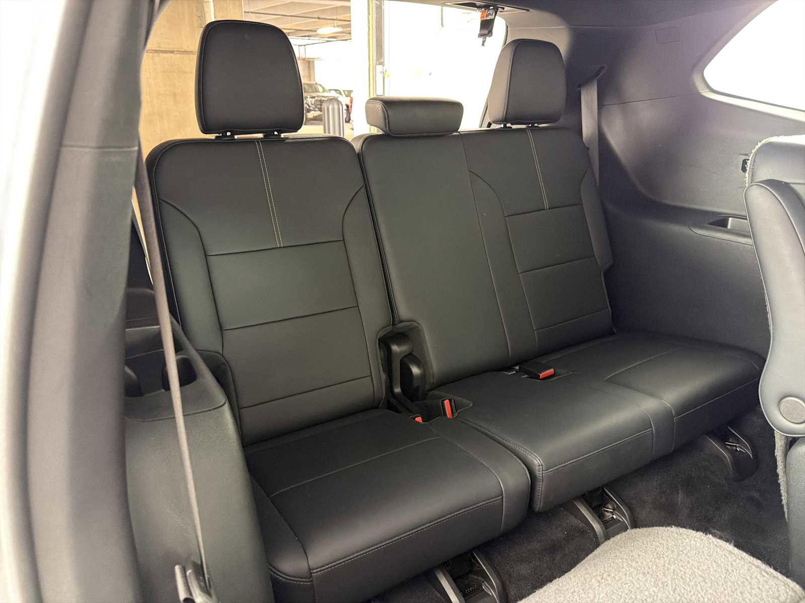 Used 2024 GMC Acadia Elevation image 13