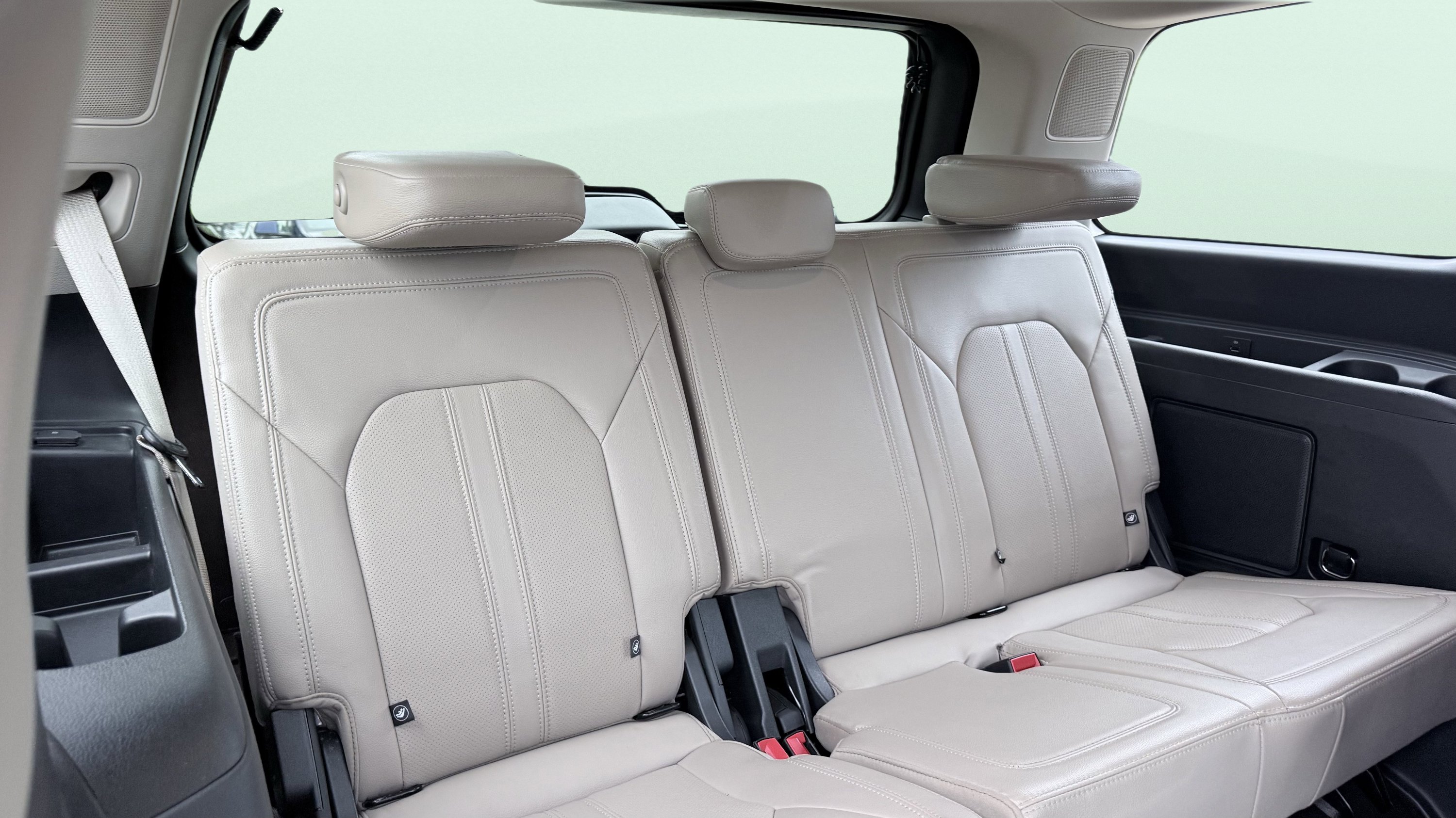 Used 2023 Ford Expedition Limited RWD image 46
