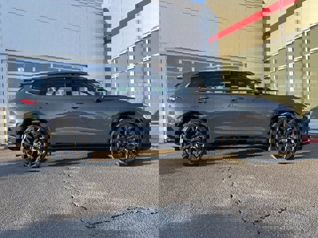 Certified 2025 Toyota Crown Signia w/ Advanced Technology Package AWD/4WD image 27