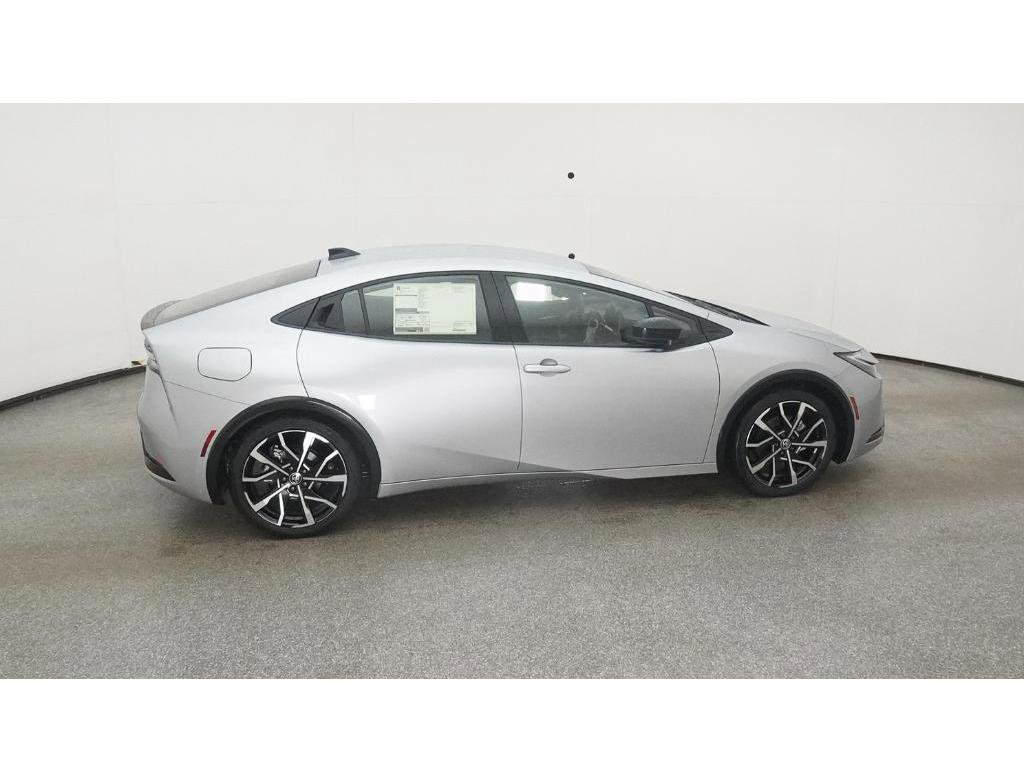 New 2026 Toyota Prius Plug-In Hybrid image 10