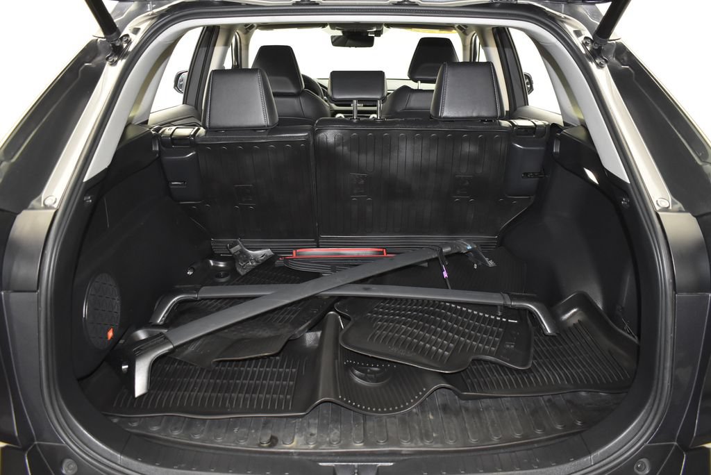 Used 2022 Toyota RAV4 Limited AWD/4WD image 41