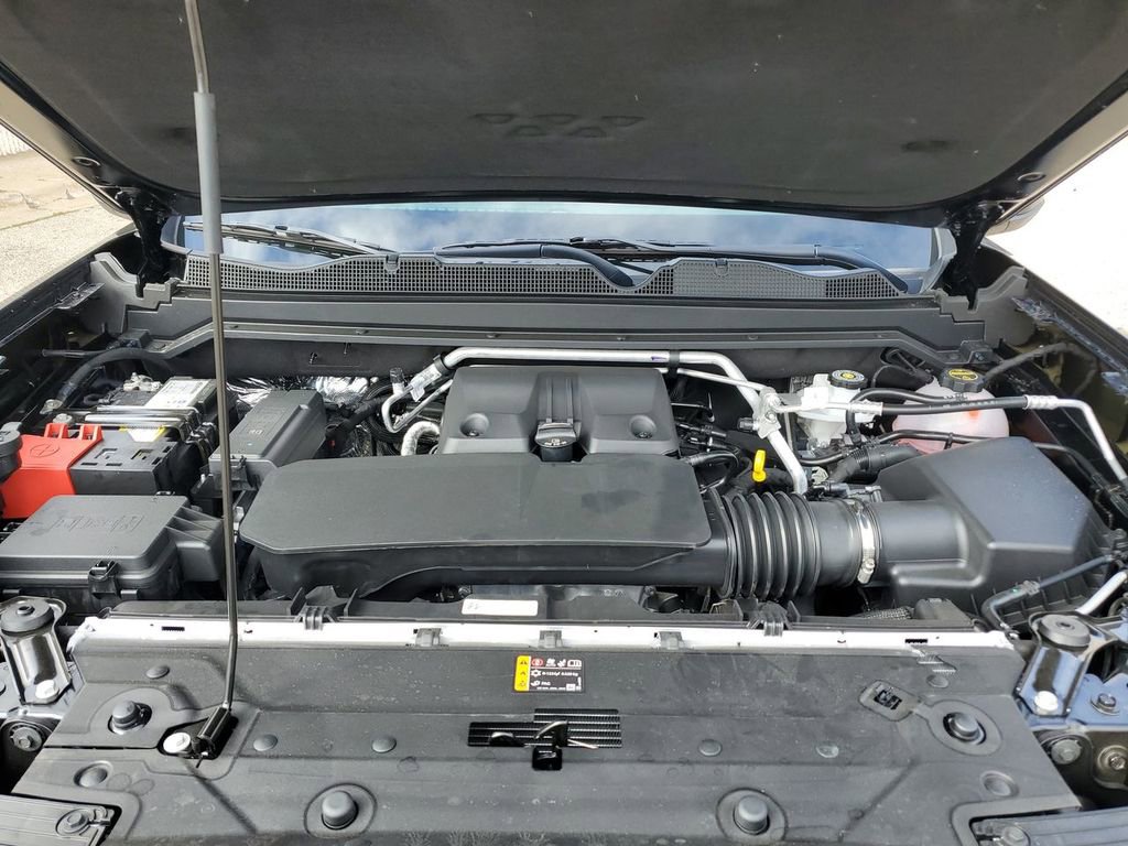 New 2024 GMC Canyon Elevation w/ Convenience Package image 30