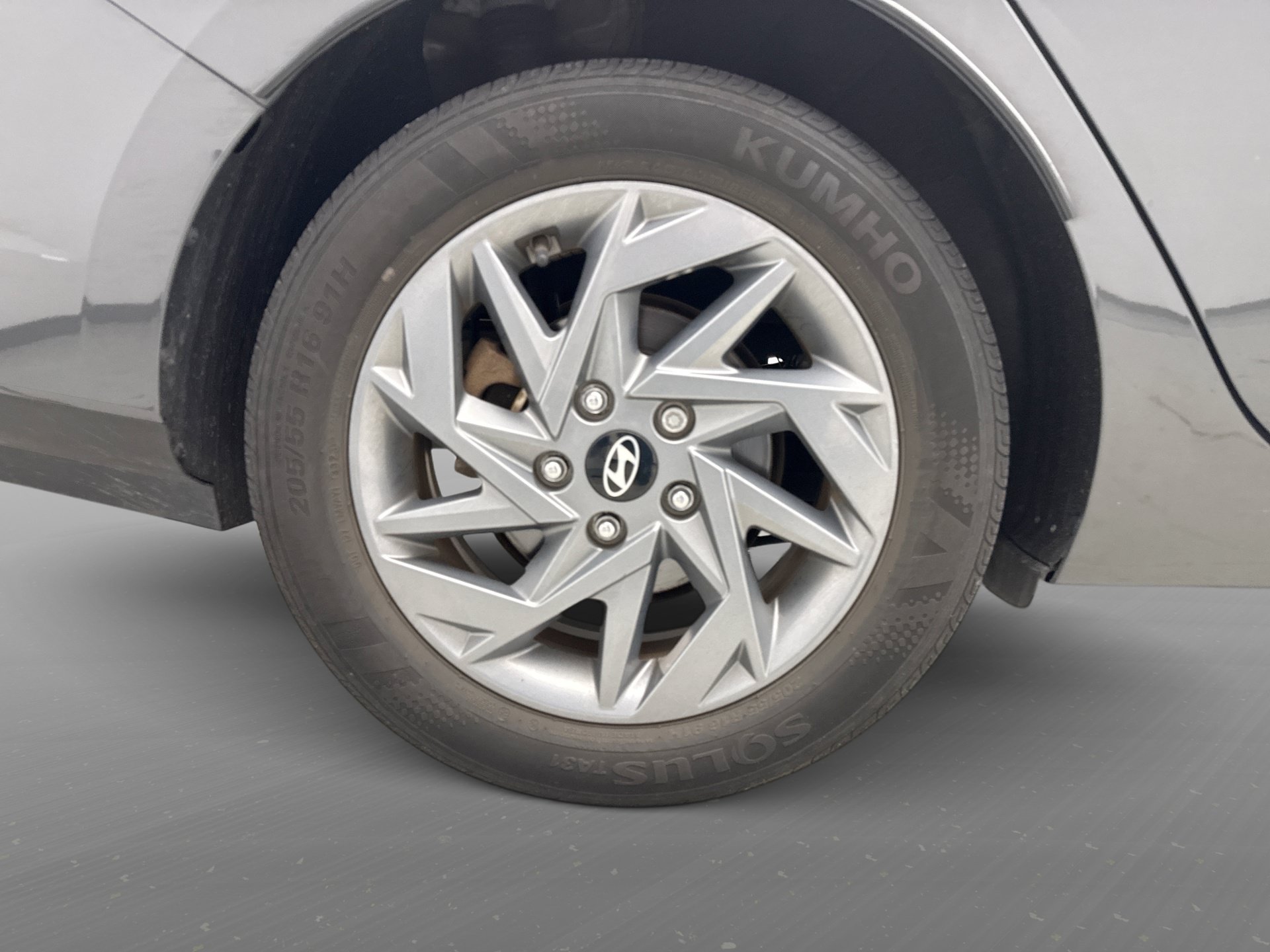 Used 2024 Hyundai Elantra SEL FWD image 12
