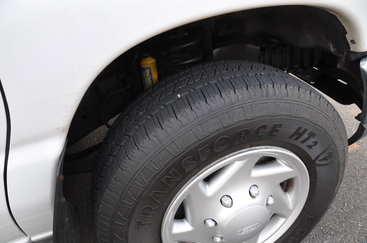 Used 2013 Ford E-250 and Econoline 250 Extended w/ PWR Group image 16