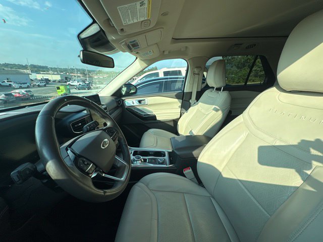 Used 2021 Ford Explorer Platinum w/ Equipment Group 601A AWD/4WD image 10