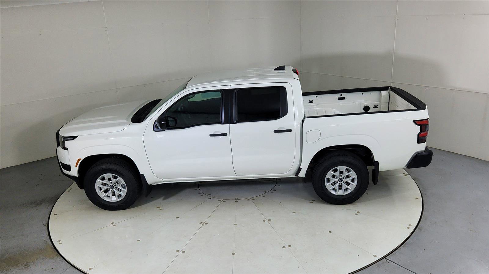 New 2026 Nissan Frontier S w/ Tow Package image 38