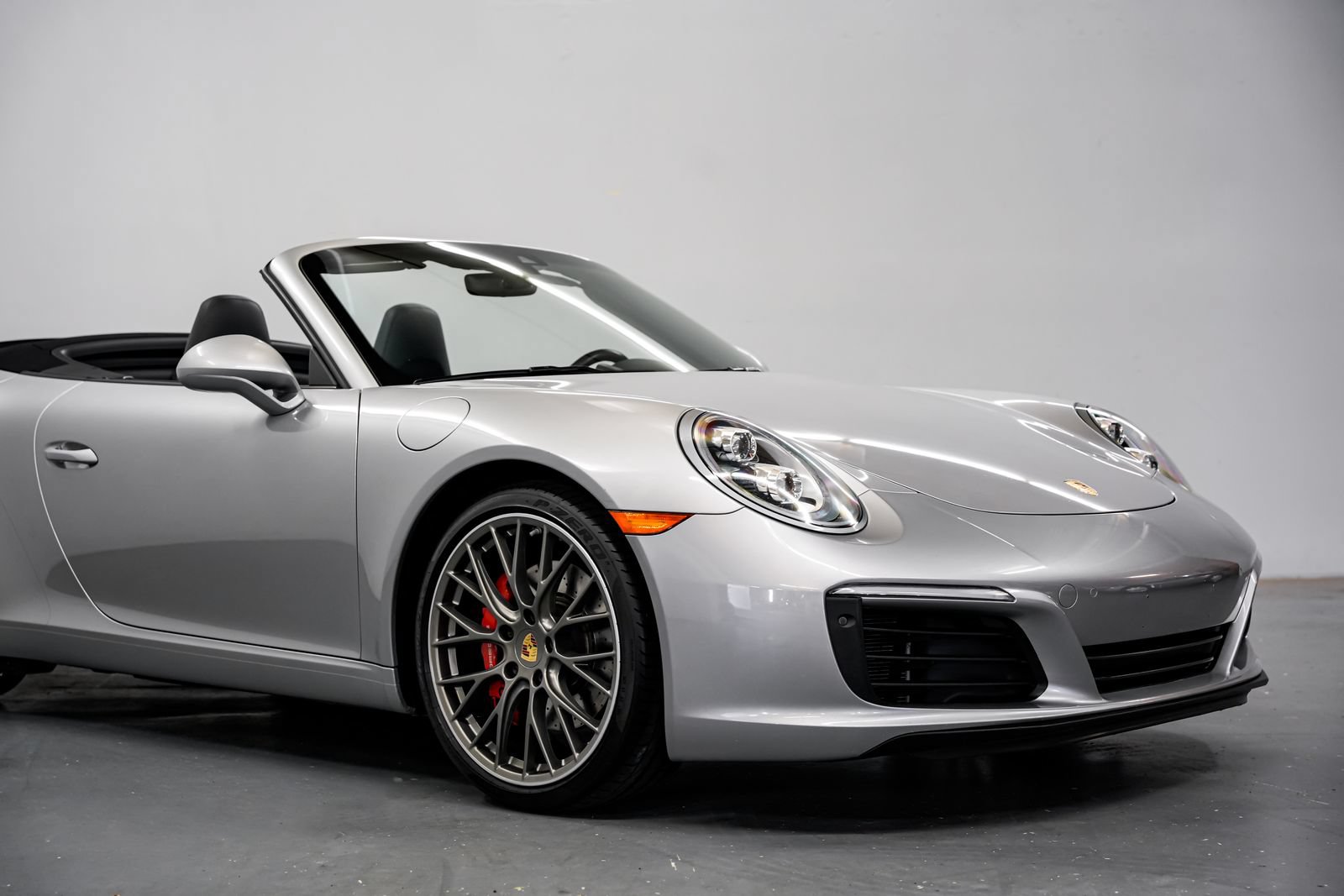 Used 2018 Porsche 911 Carrera S RWD image 40