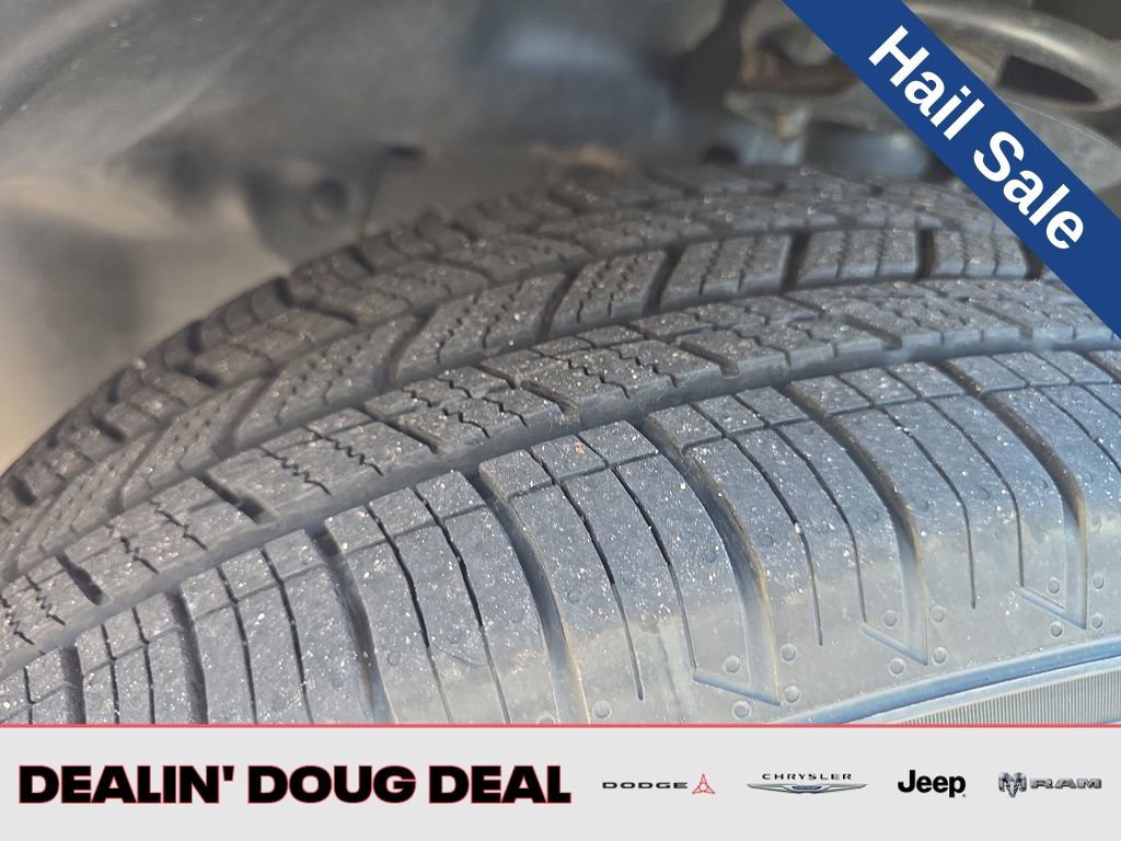 Used 2023 Jeep Cherokee Altitude Lux image 28