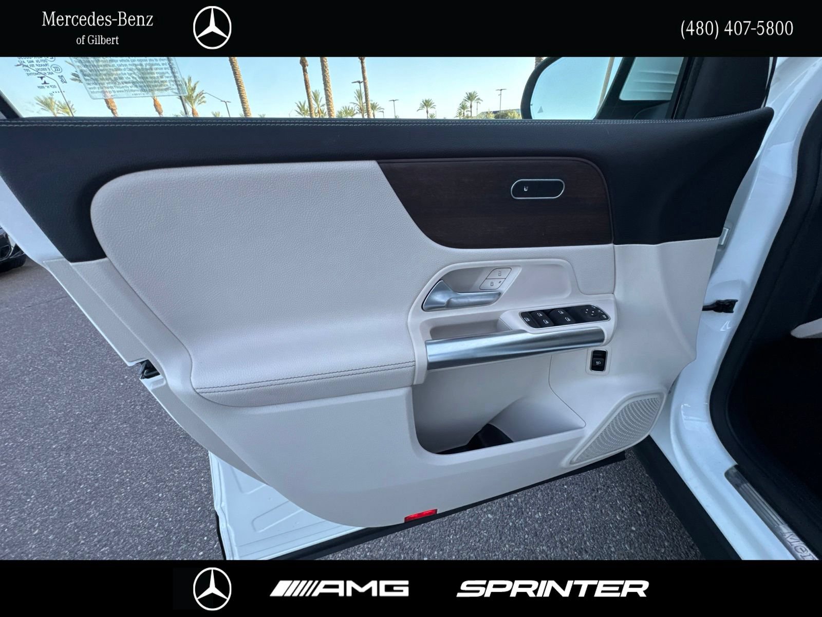 Used 2022 Mercedes-Benz GLA 250 4MATIC w/ Premium Package Lite image 12