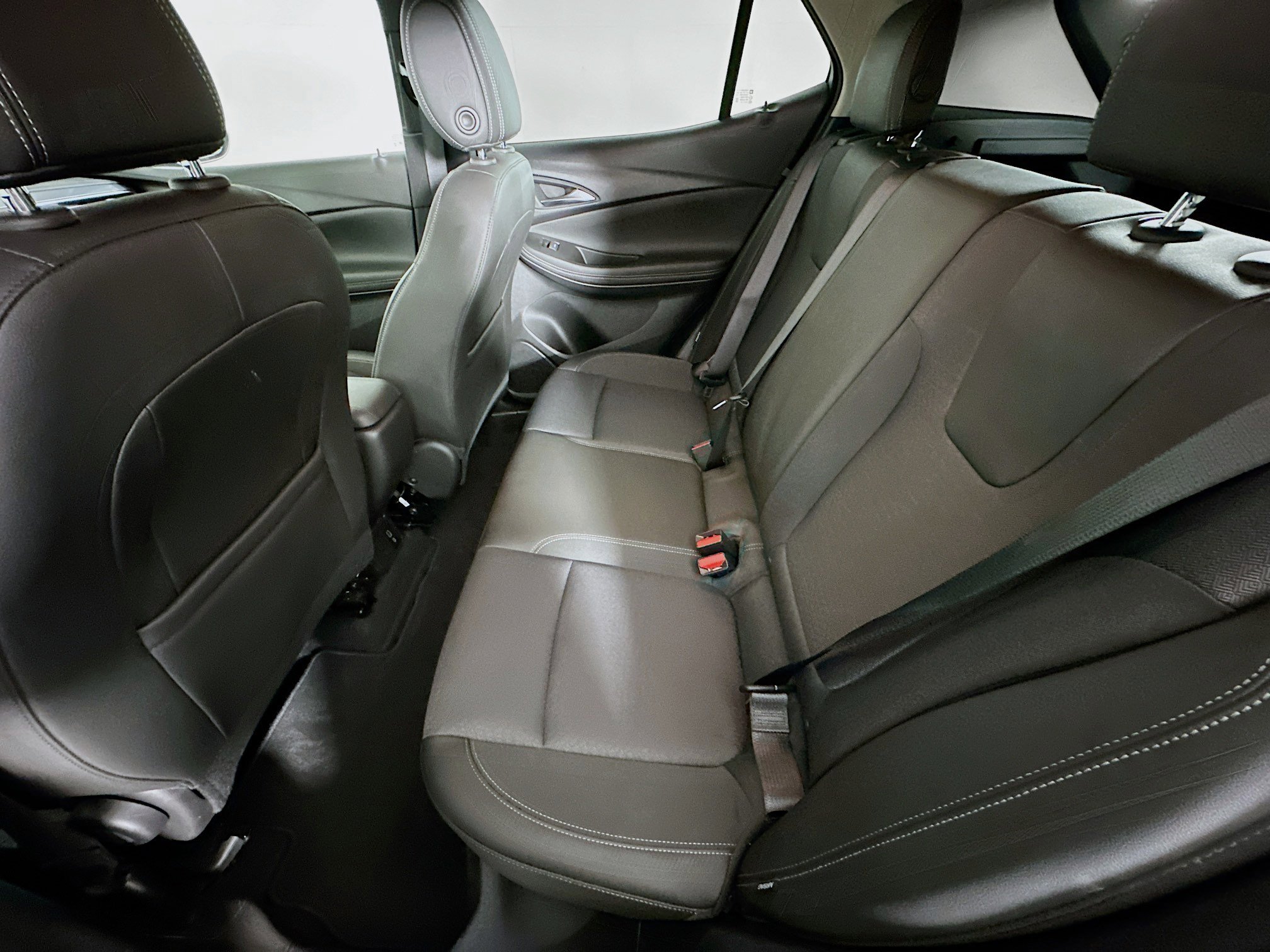 Used 2025 Buick Encore GX Preferred image 26