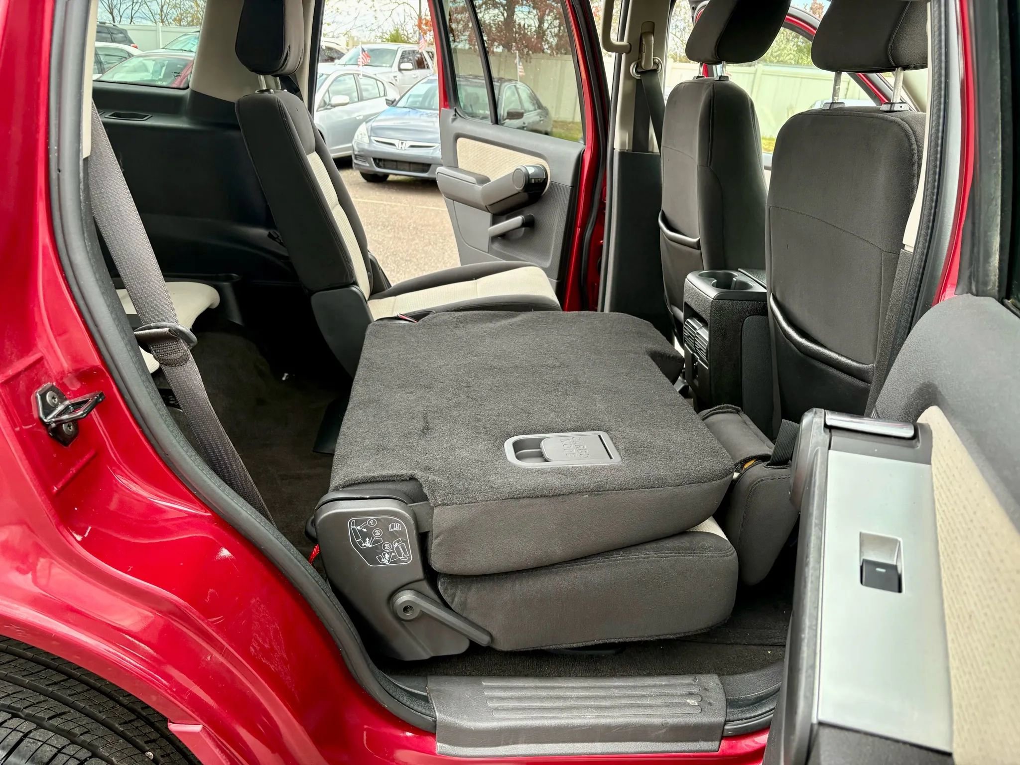 Used 2008 Mercury Mountaineer AWD image 26