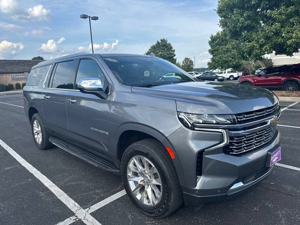 Used 2022 Chevrolet Suburban Premier RWD image 2