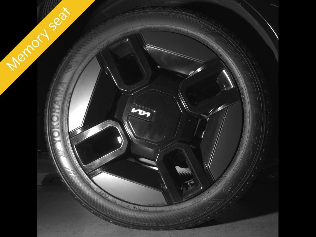 Used 2024 Kia EV9 GT-Line AWD/4WD image 14