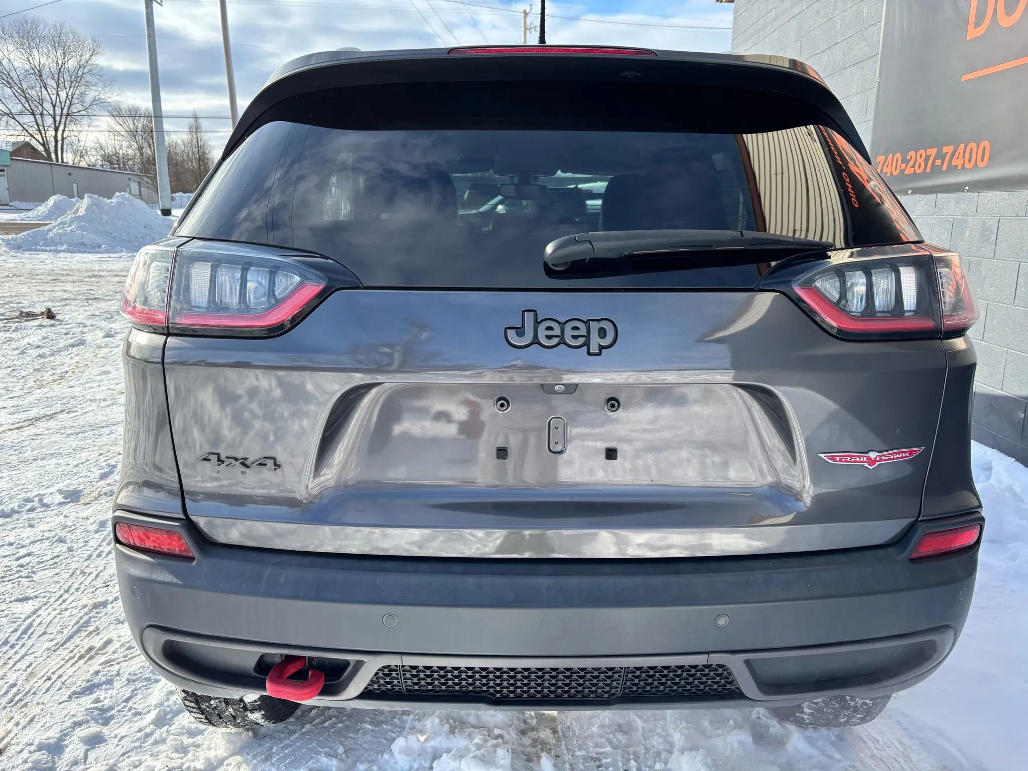 Used 2019 Jeep Cherokee Trailhawk image 4