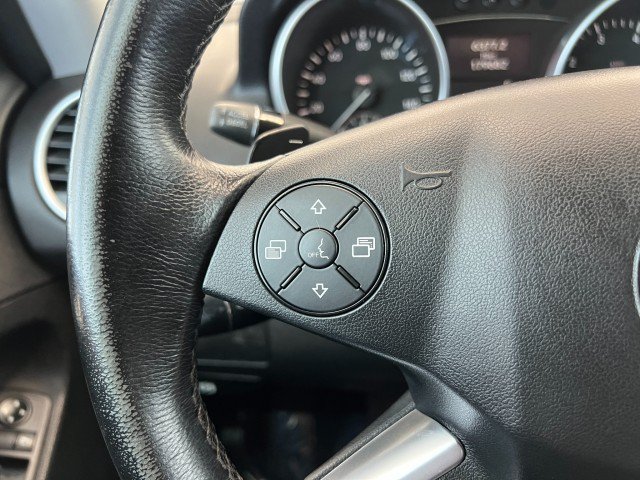 Used 2009 Mercedes-Benz ML 350 4MATIC image 26