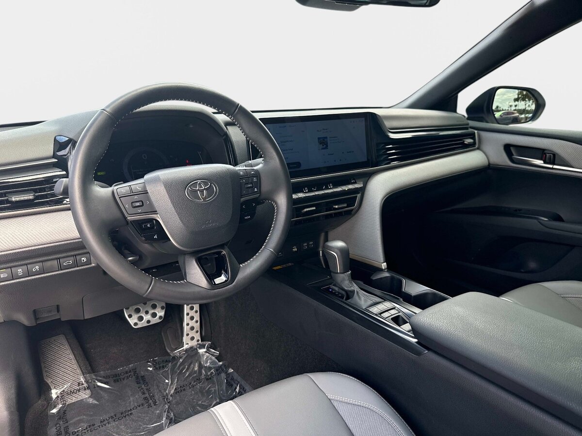 Used 2025 Toyota Camry SE w/ Multimedia Upgrade Package FWD image 14
