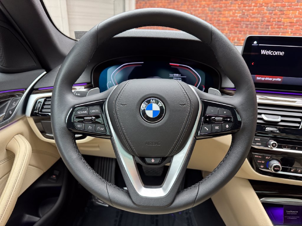 Certified 2023 BMW 530i xDrive w/ Convenience Package AWD/4WD image 14