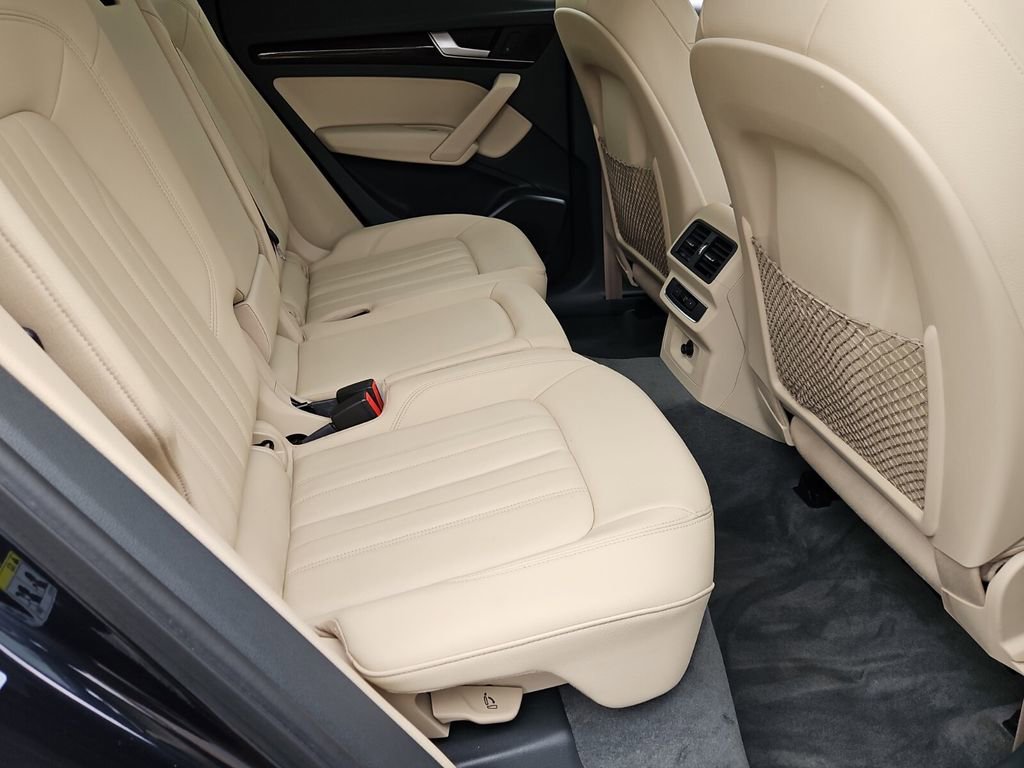 Used 2020 Audi Q5 2.0T Premium image 18