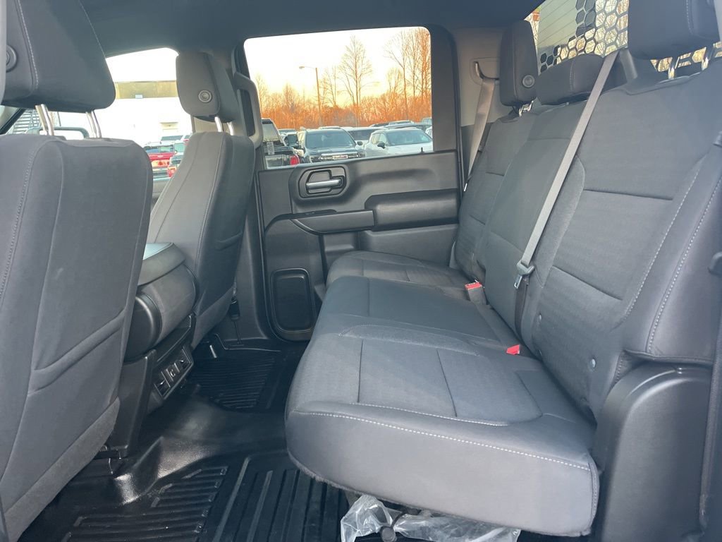 Used 2023 Chevrolet Silverado 3500 LT w/ Convenience Package image 13
