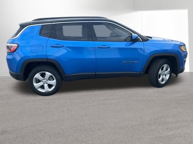 Used 2018 Jeep Compass Latitude w/ Popular Equipment Group AWD/4WD image 6