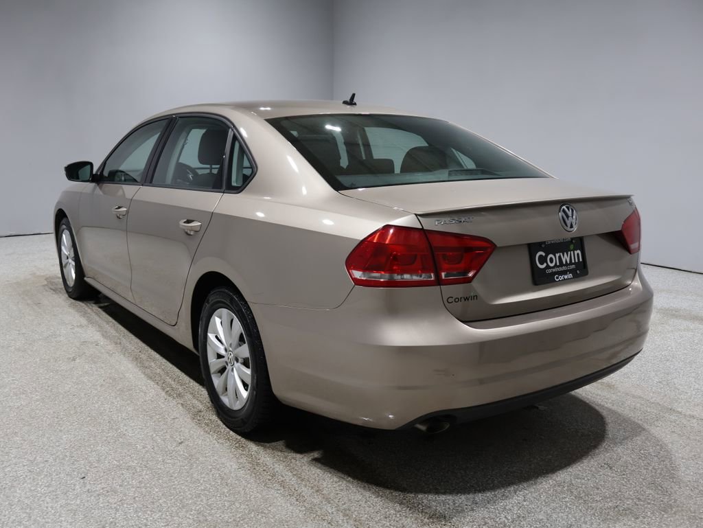 Used 2015 Volkswagen Passat 1.8T S image 5