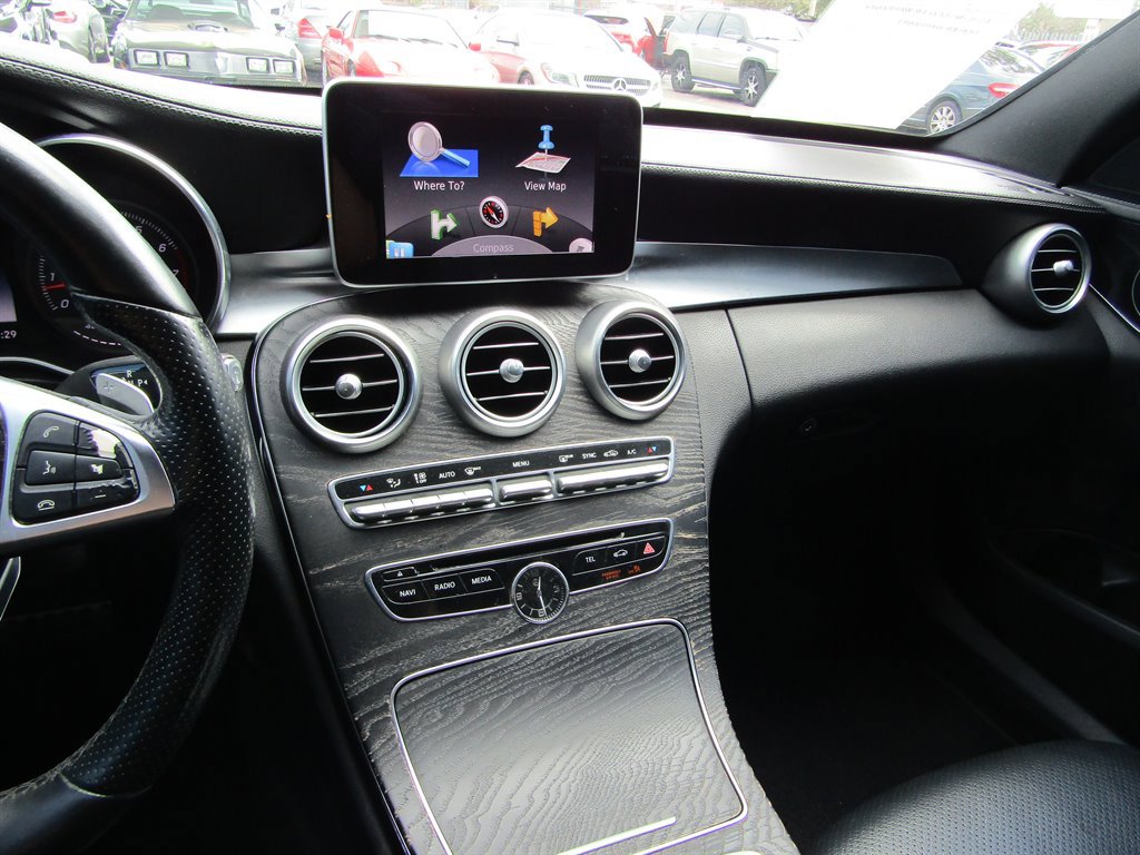 Used 2017 Mercedes-Benz C 300 Sedan image 11