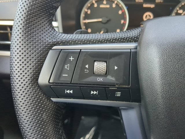 Used 2023 Mitsubishi Outlander SE image 25