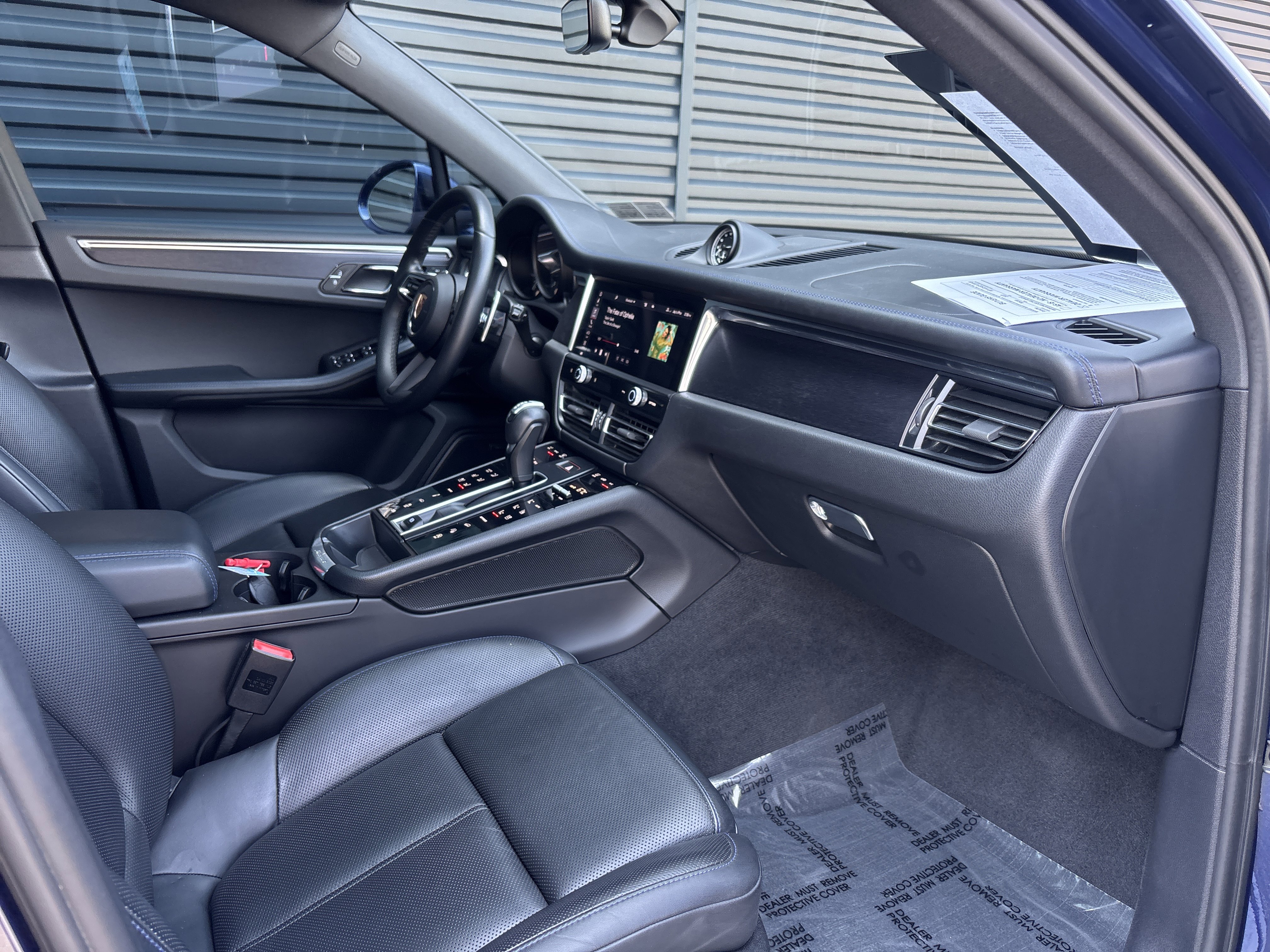 Certified 2023 Porsche Macan GTS AWD/4WD image 13