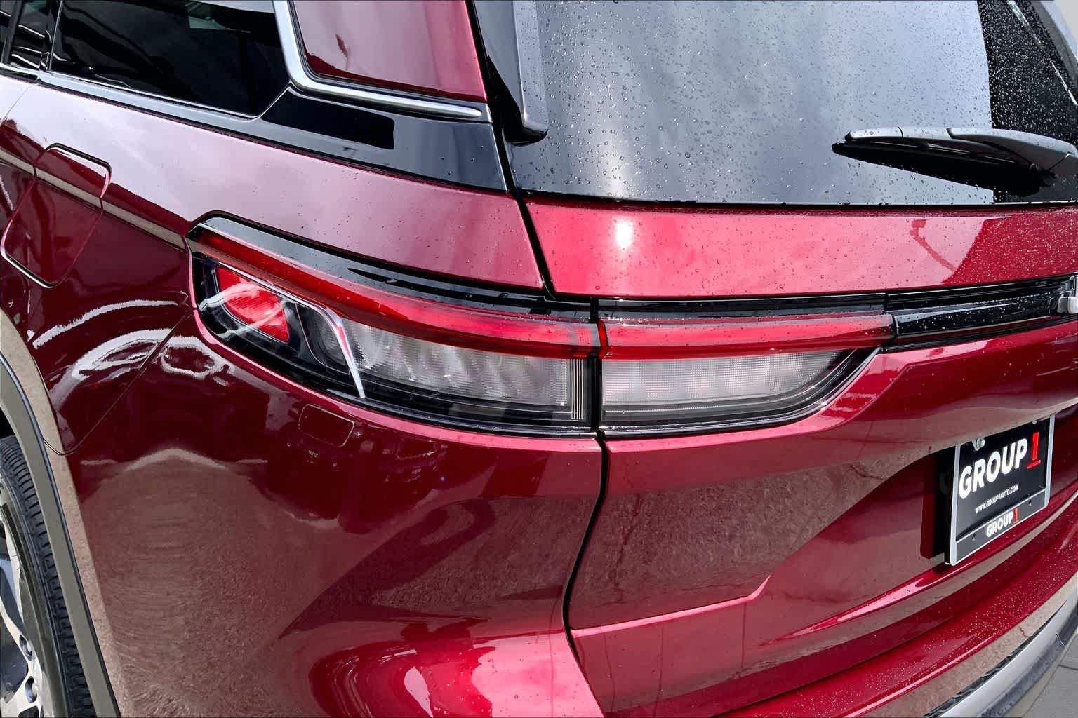New 2026 Jeep Grand Cherokee Limited RWD image 12
