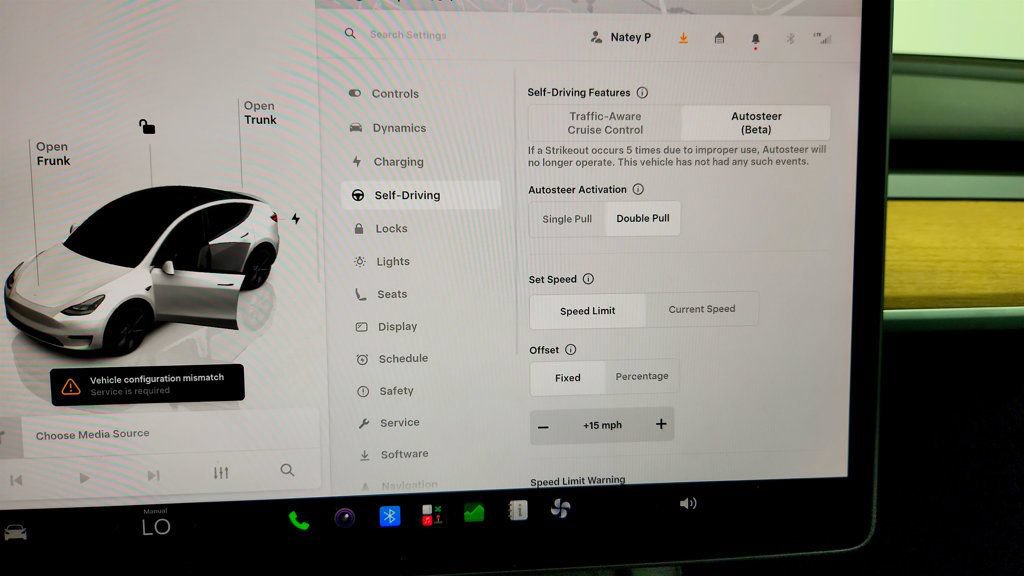 Used 2025 Tesla Model Y Long Range AWD/4WD image 20