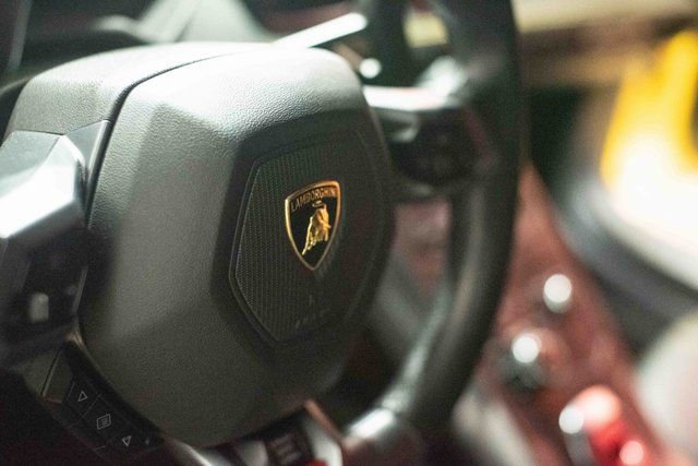 Used 2015 Lamborghini Huracan LP 610-4 image 83