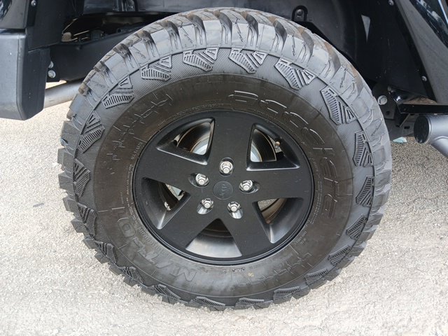 Used 2015 Jeep Wrangler Unlimited Sahara AWD/4WD image 51