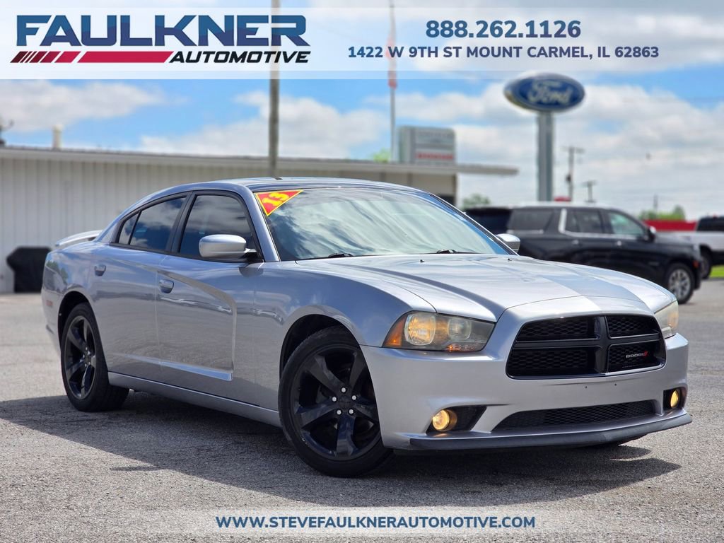 Used 2013 Dodge Charger SXT w/ Blacktop Pkg RWD image 1