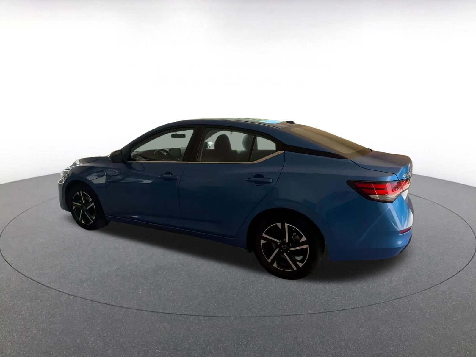 Used 2024 Nissan Sentra SV image 10