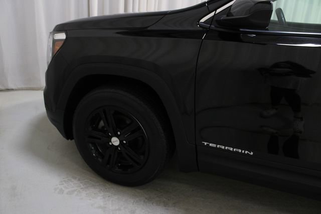 Used 2022 GMC Terrain SLE image 29