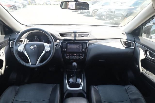 Used 2016 Nissan Rogue SL w/ SL Premium Package AWD/4WD image 6