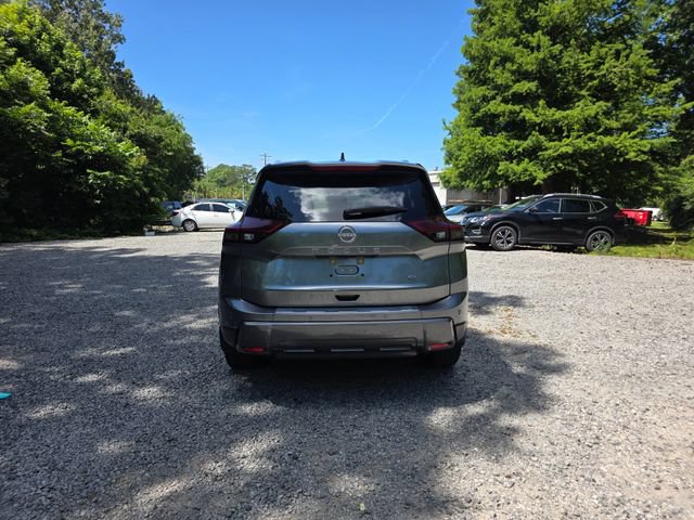 Used 2023 Nissan Rogue SV w/ SV Premium B Package FWD image 5