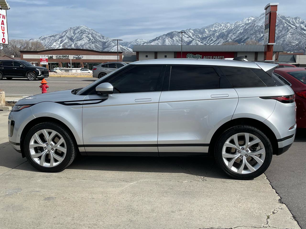 Used 2020 Land Rover Range Rover Evoque SE image 8