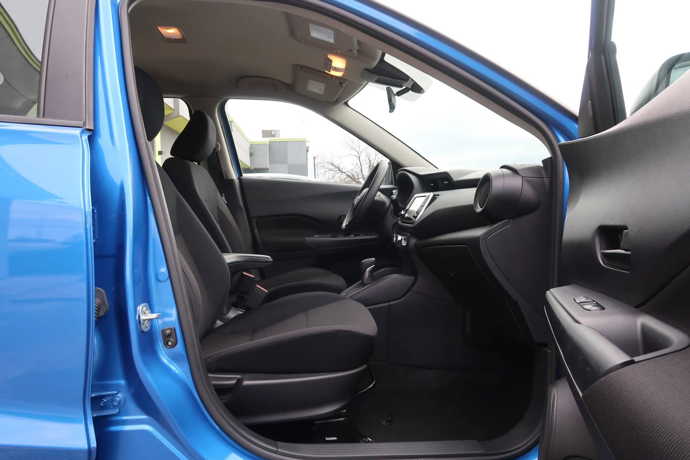 Used 2024 Nissan Kicks S image 25