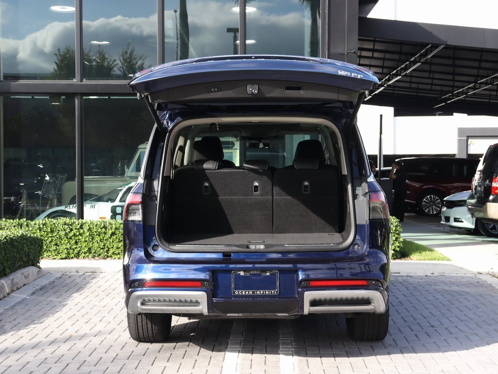 Certified 2025 INFINITI QX80 Luxe image 7