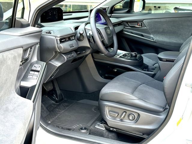 New 2026 Toyota C-HR AWD/4WD image 10