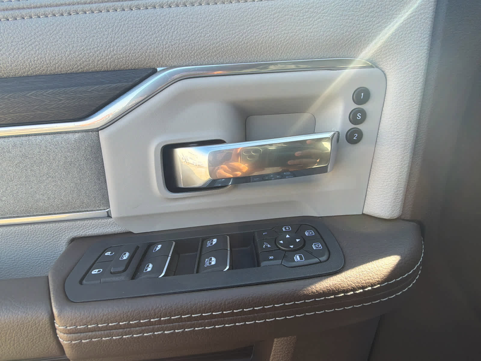 New 2025 RAM 2500 Laramie image 19