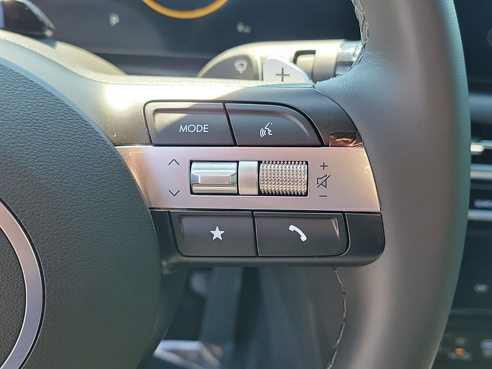 New 2025 Hyundai Santa Cruz XRT image 13