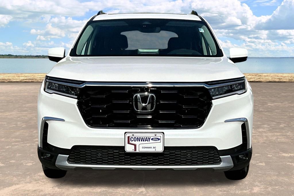 Used 2025 Honda Pilot Elite image 2