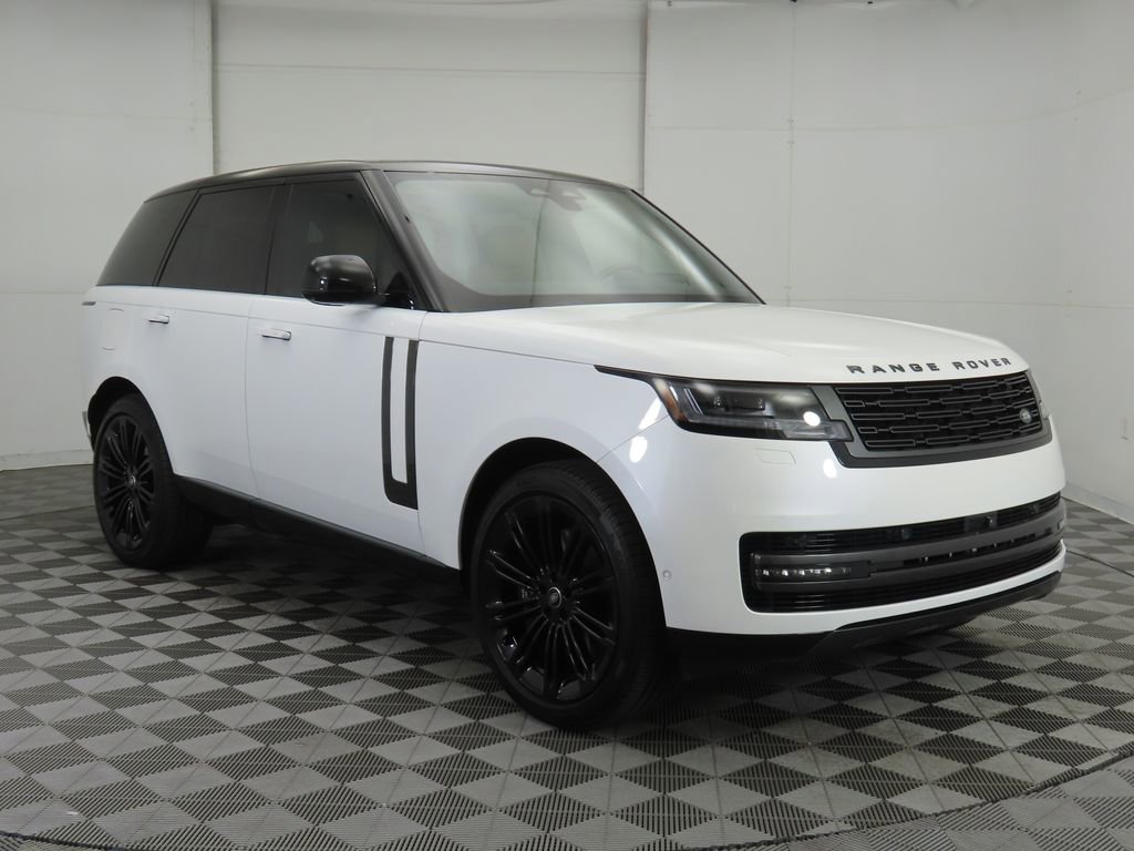 New 2025 Land Rover Range Rover SE image 3