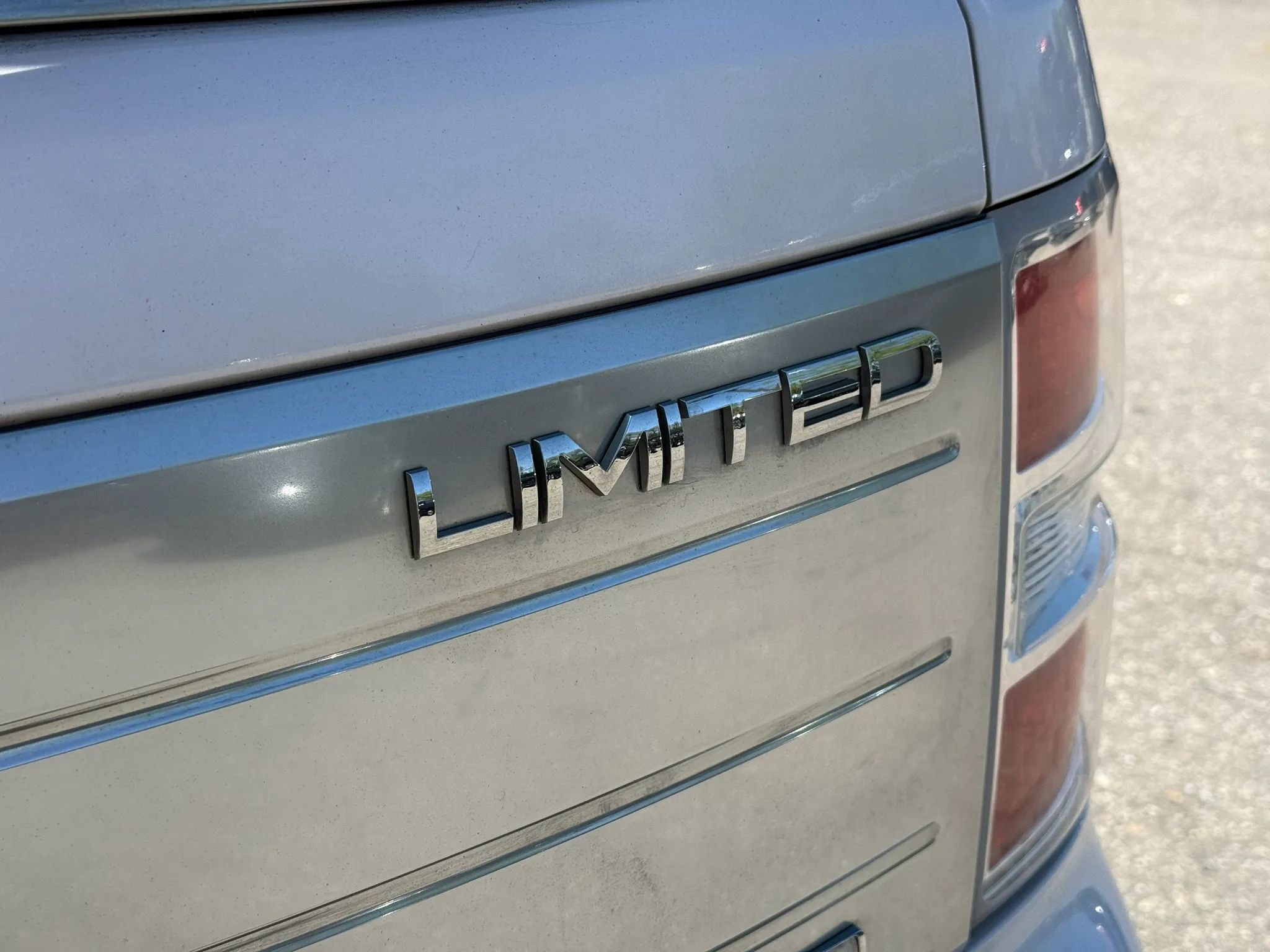 Used 2011 Ford Flex Limited w/ Rapid Spec Order Code AWD/4WD image 13
