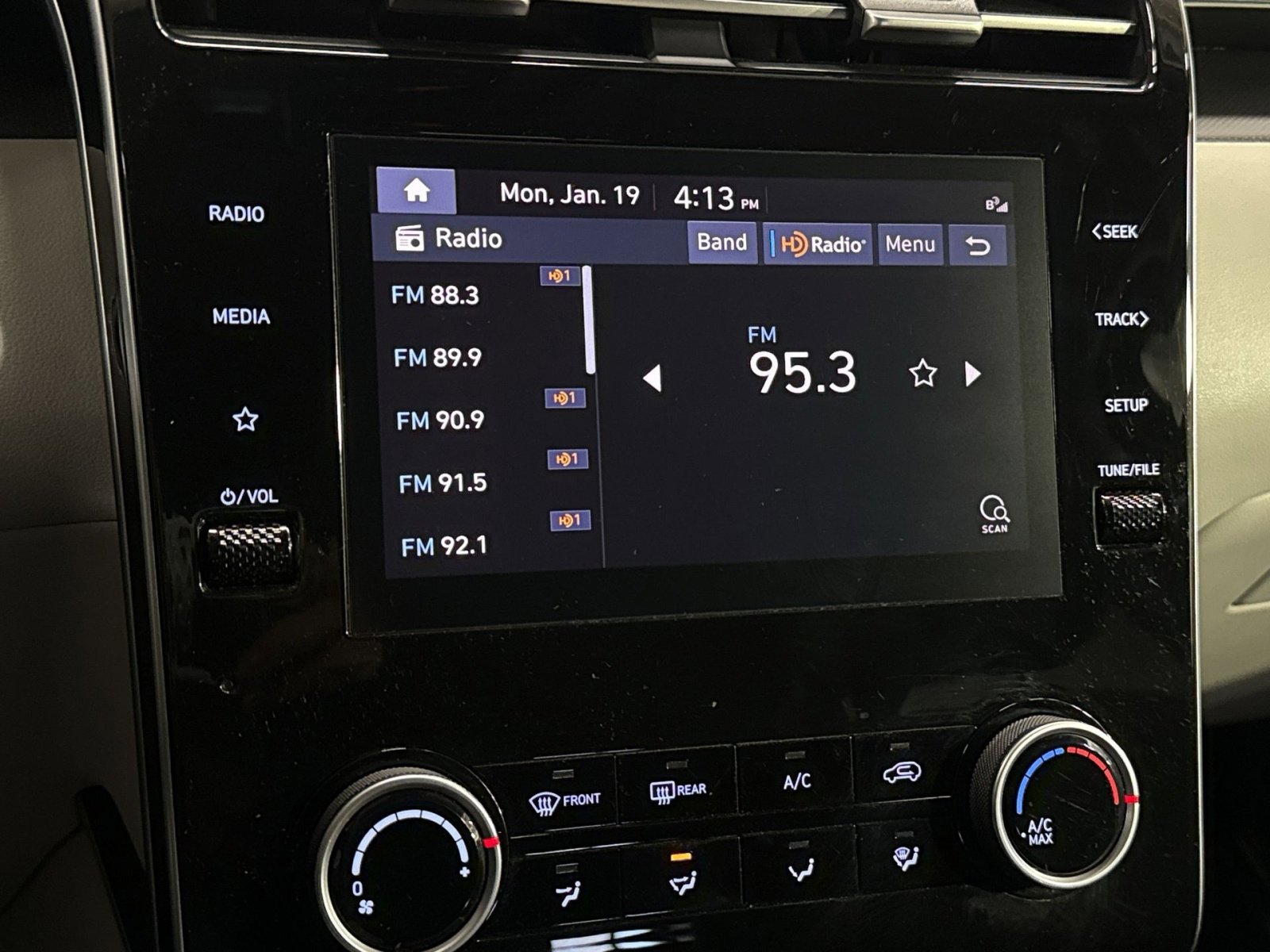 Certified 2023 Hyundai Tucson SEL image 18