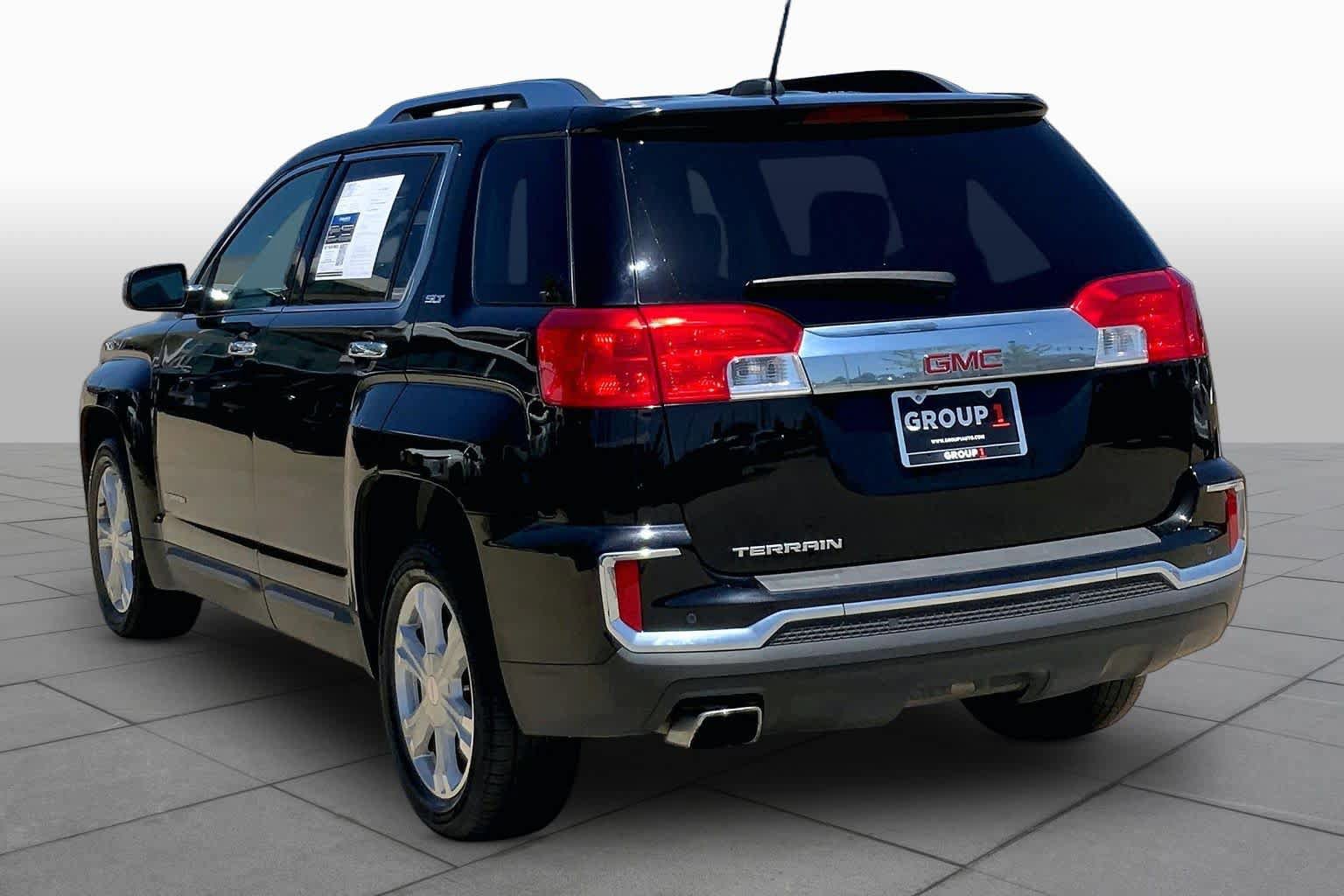 Used 2017 GMC Terrain SLT w/ Driver Alert Package I FWD image 11