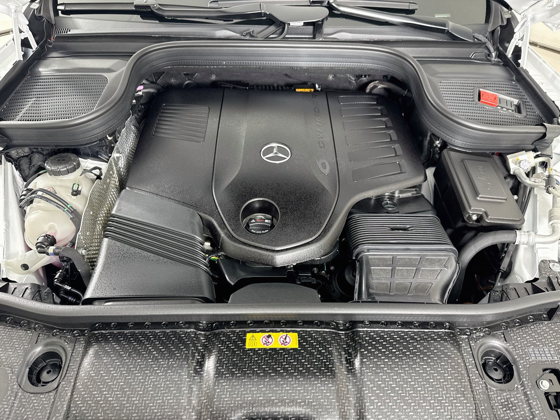 New 2027 Mercedes-Benz GLS 450 4MATIC image 33